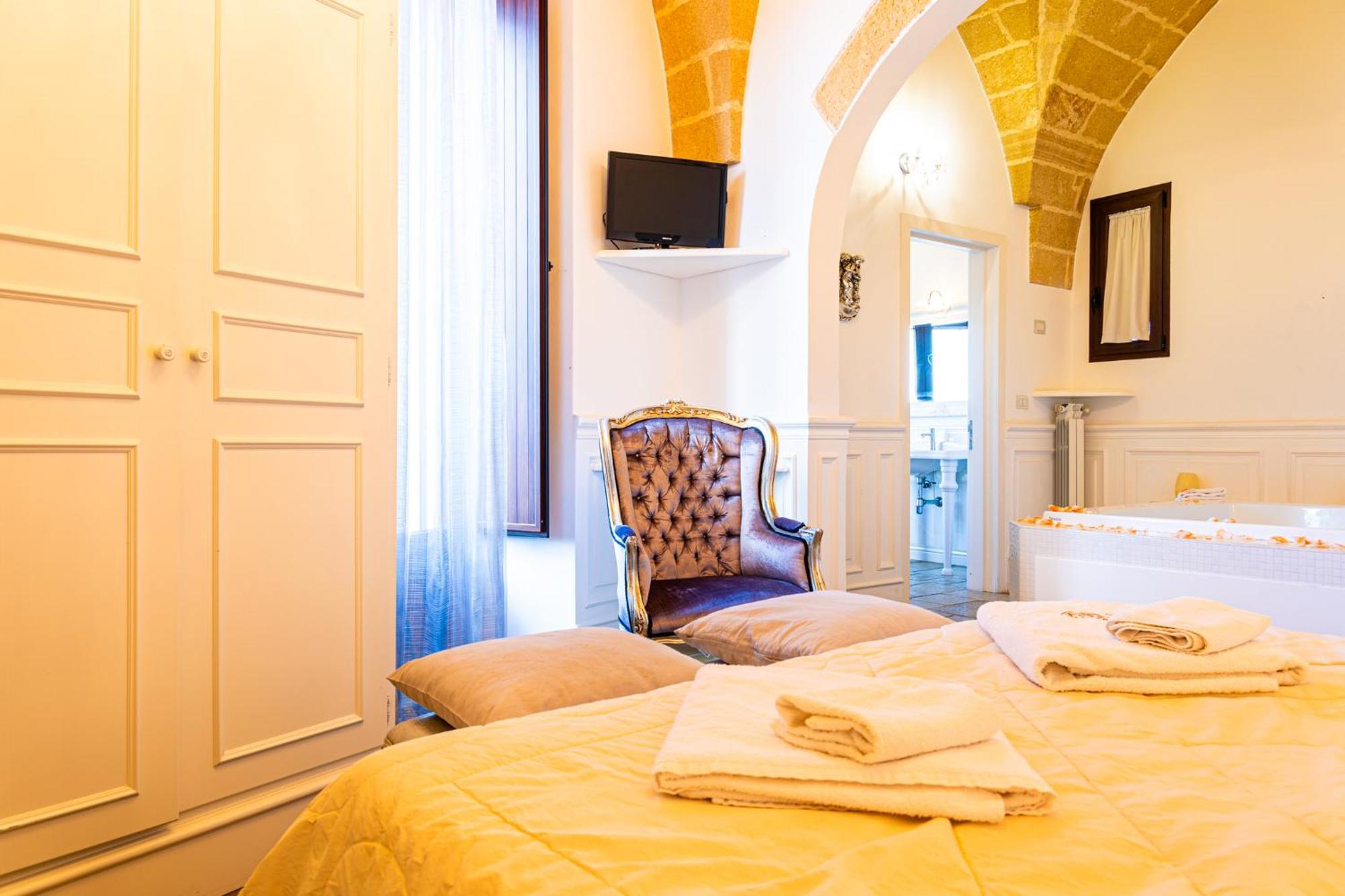 Bed and Breakfast Palazzo Aurora Alezio Exterior foto