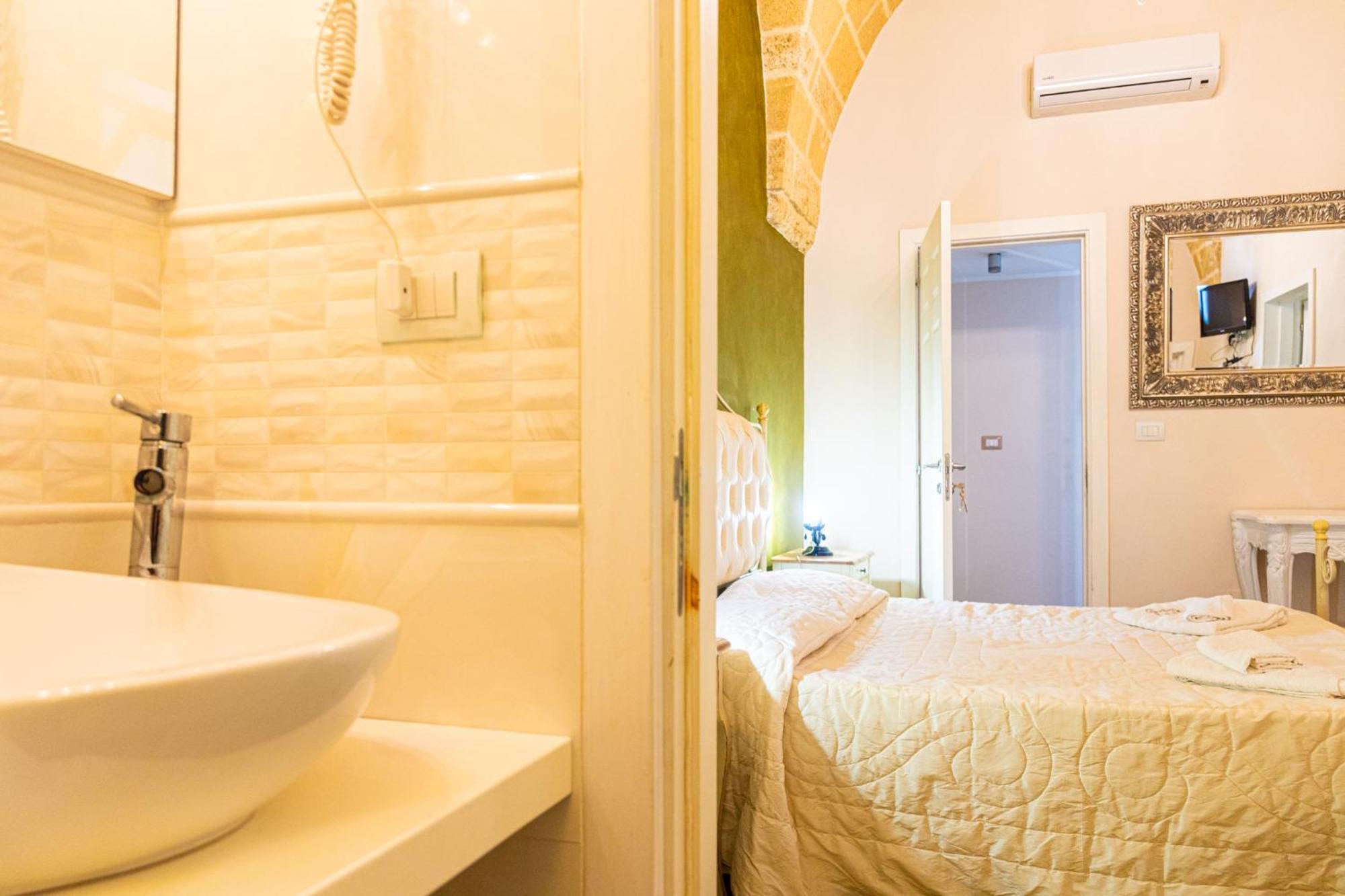 Bed and Breakfast Palazzo Aurora Alezio Exterior foto